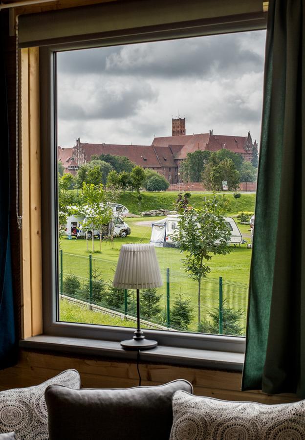 Magnolia Pokoje Goscinne Malbork Eksteriør bilde